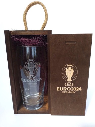 Zestaw kibica, Mistrzostwa Europy 2024, Euro 2024, Skrzynka Euro 2024, Skrzynka z pokalem